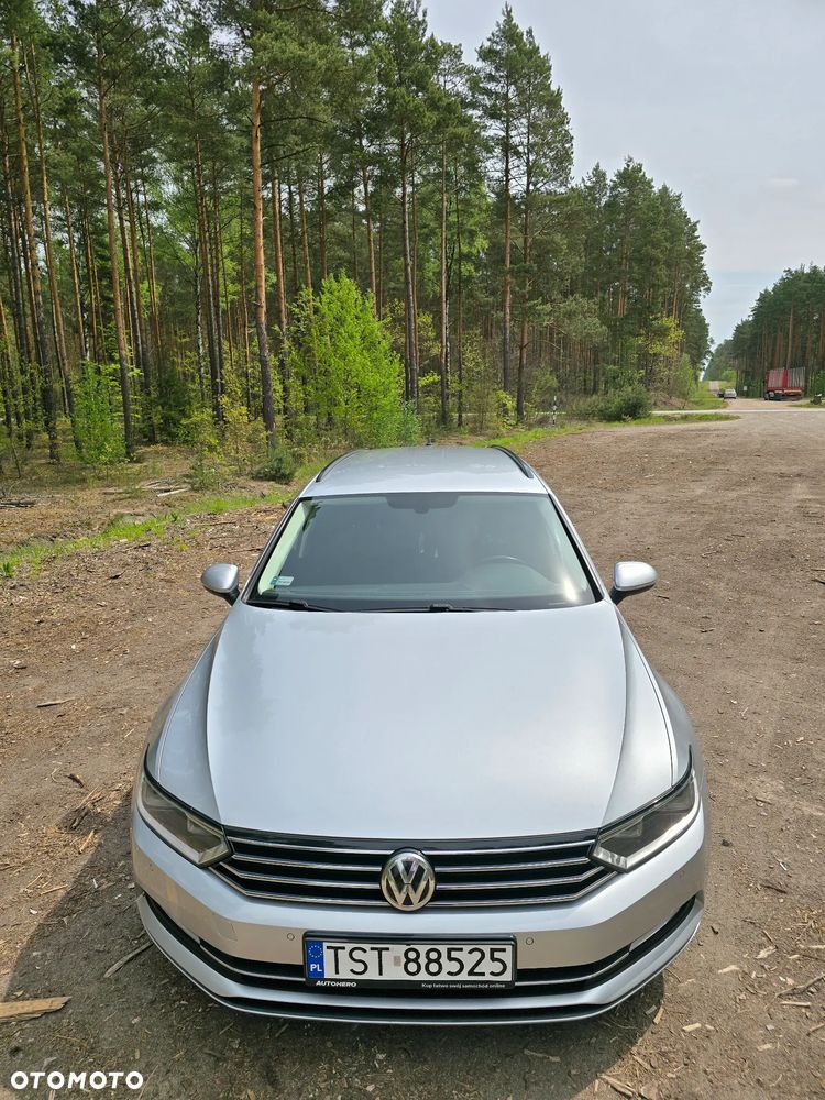 Volkswagen Passat 2.0 TDI (BlueMotion Technology) Comfortline - 8