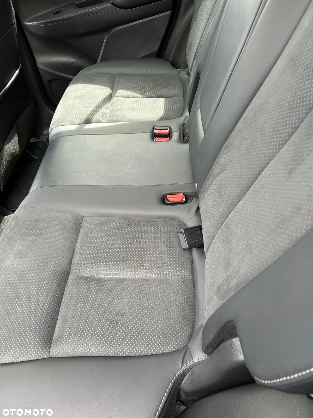 Mitsubishi Eclipse Cross - 22