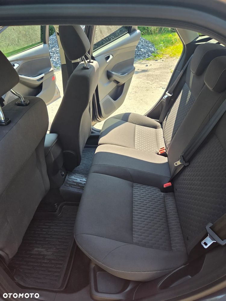 Ford Focus - 17