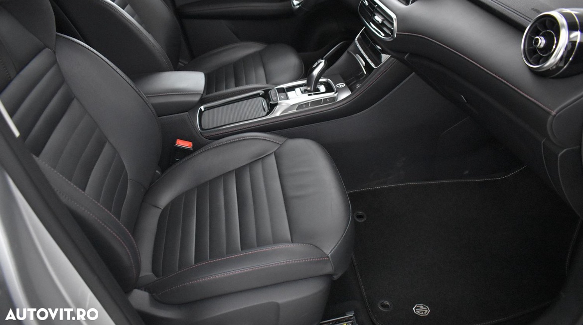MG EHS 1.5T-GDI PHEV Luxury - 11