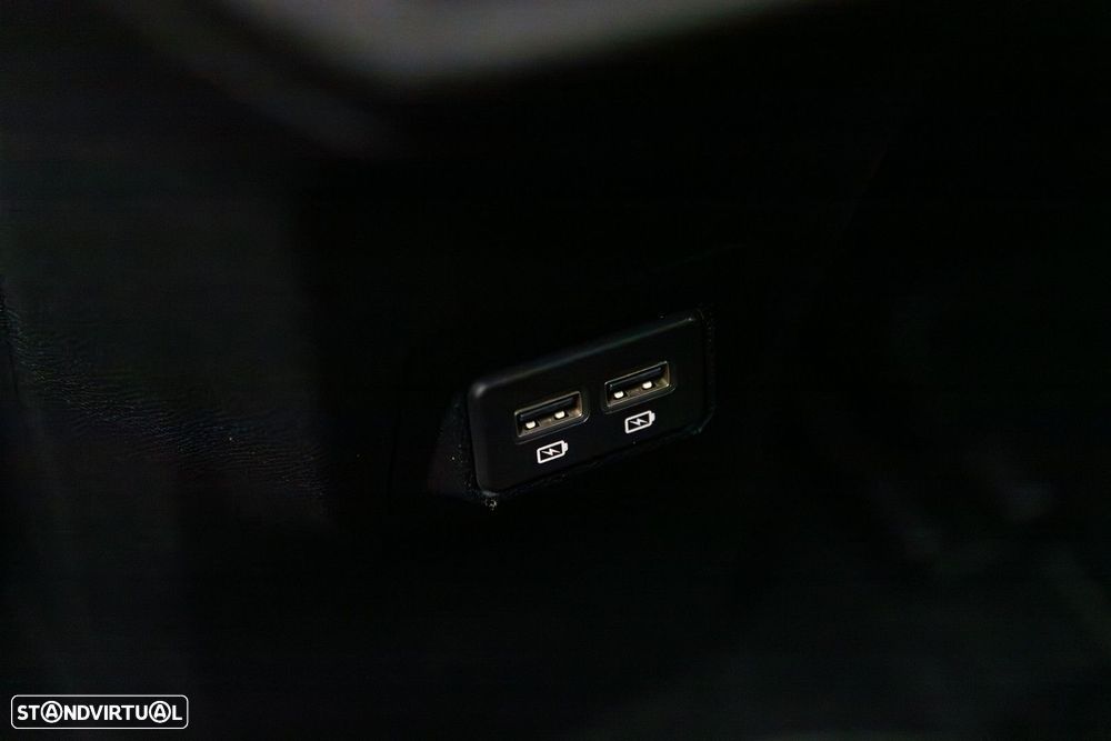 Peugeot 3008 1.6 Hybrid GT e-EAT8 - 43