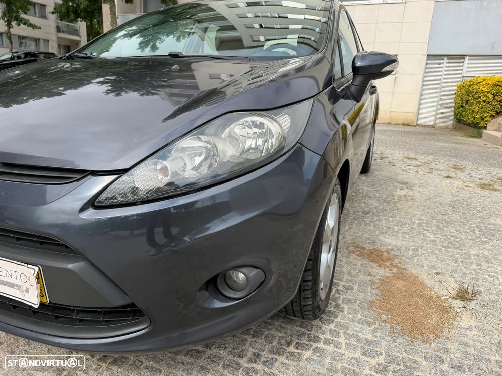 Ford Fiesta 1.4 TDCI Titanium - 21
