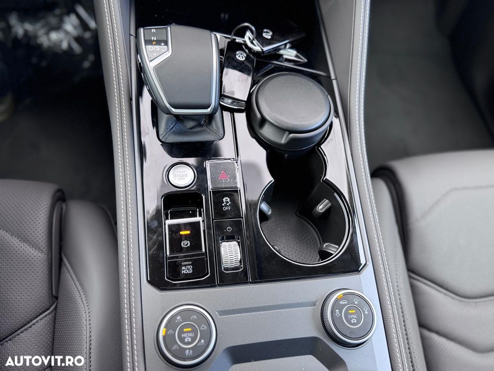 Volkswagen Touareg V6 TSI eHybrid PHEV Elegance - 32