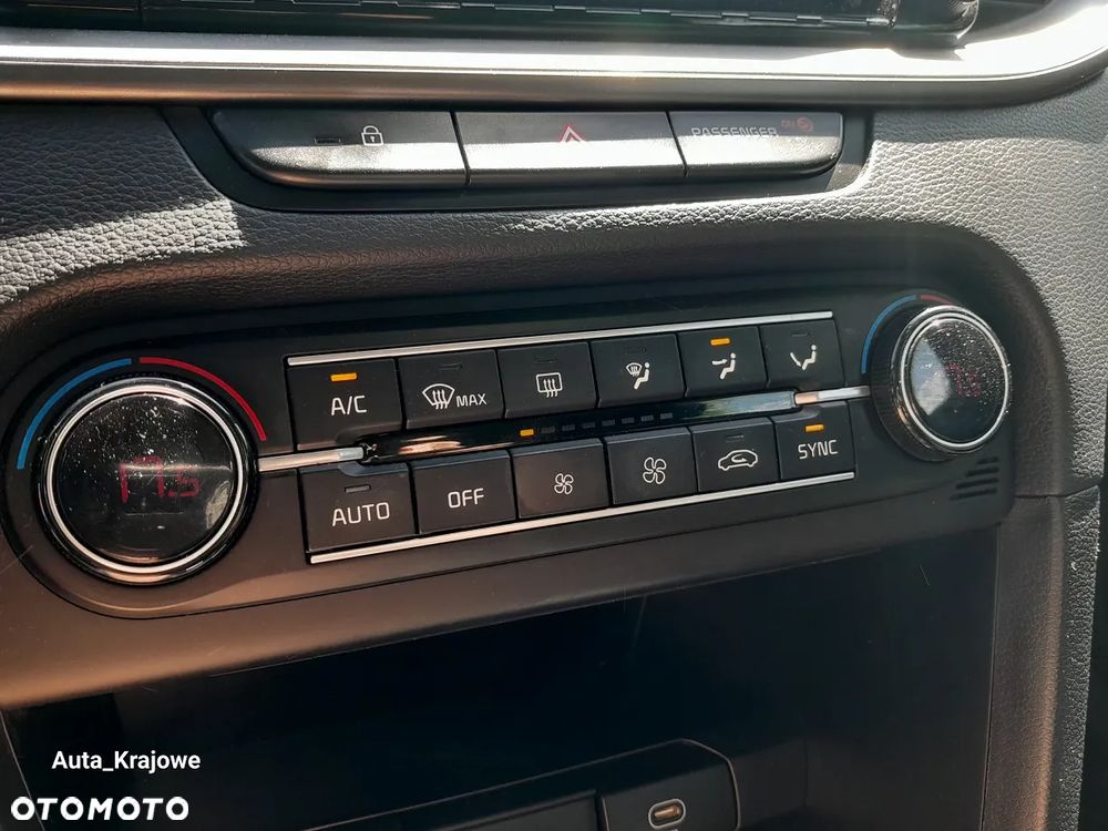 Kia Ceed 1.5 T-GDI M - 22