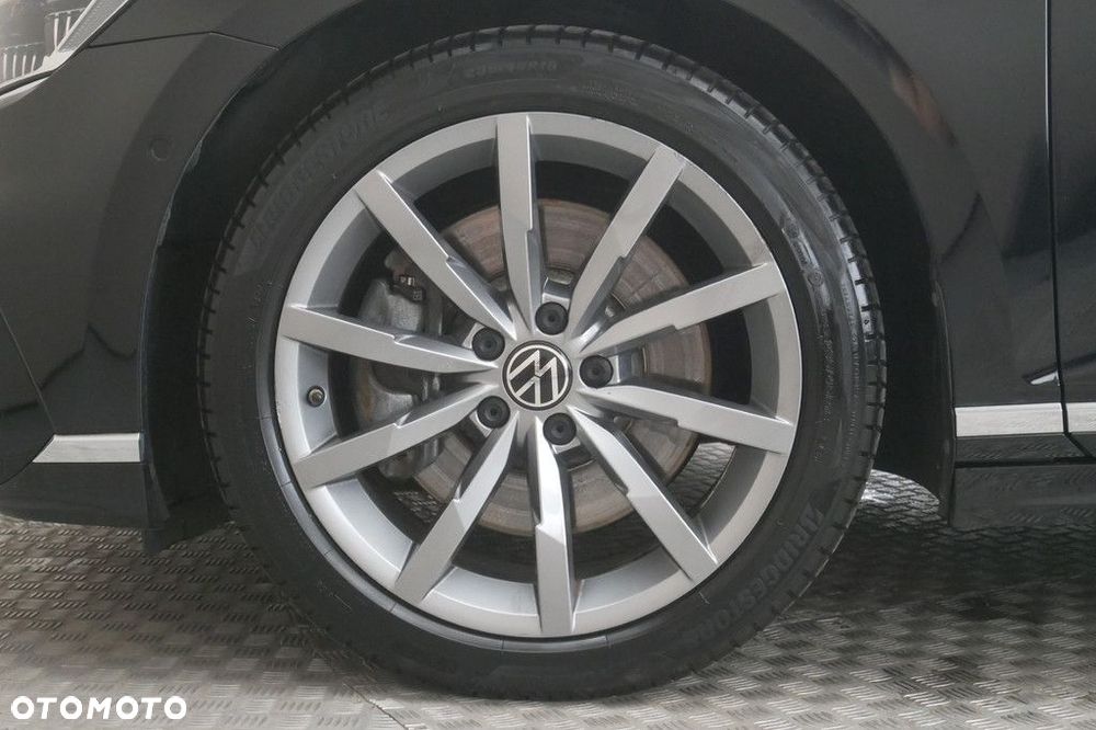 Volkswagen Passat - 14
