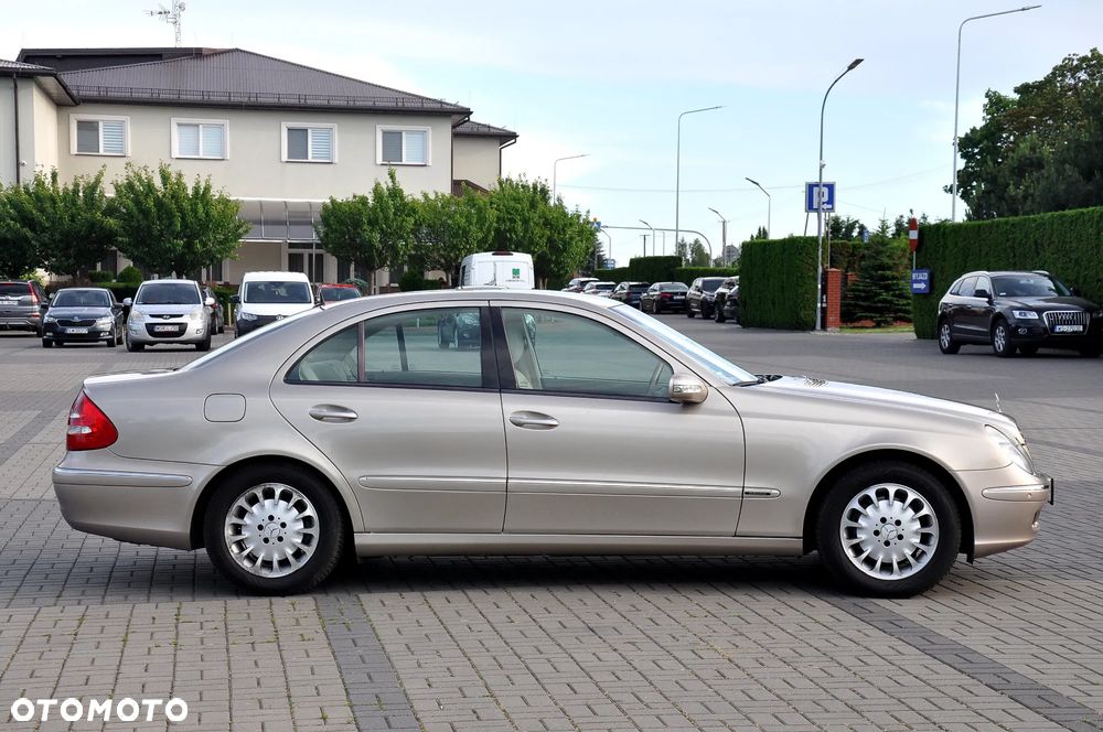 Mercedes-Benz Klasa E 320 Elegance - 12