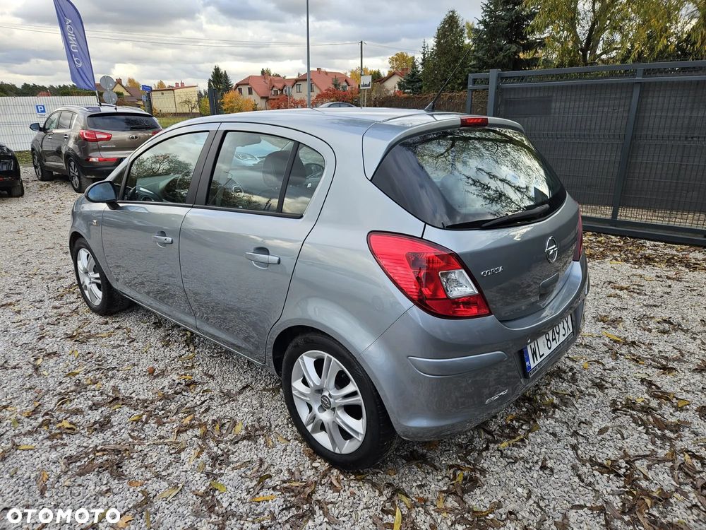 Opel Corsa 1.4 16V Innovation - 7