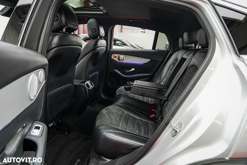 Mercedes-Benz GLC Coupe 300 e 4Matic 9G-TRONIC AMG Line Plus - 12