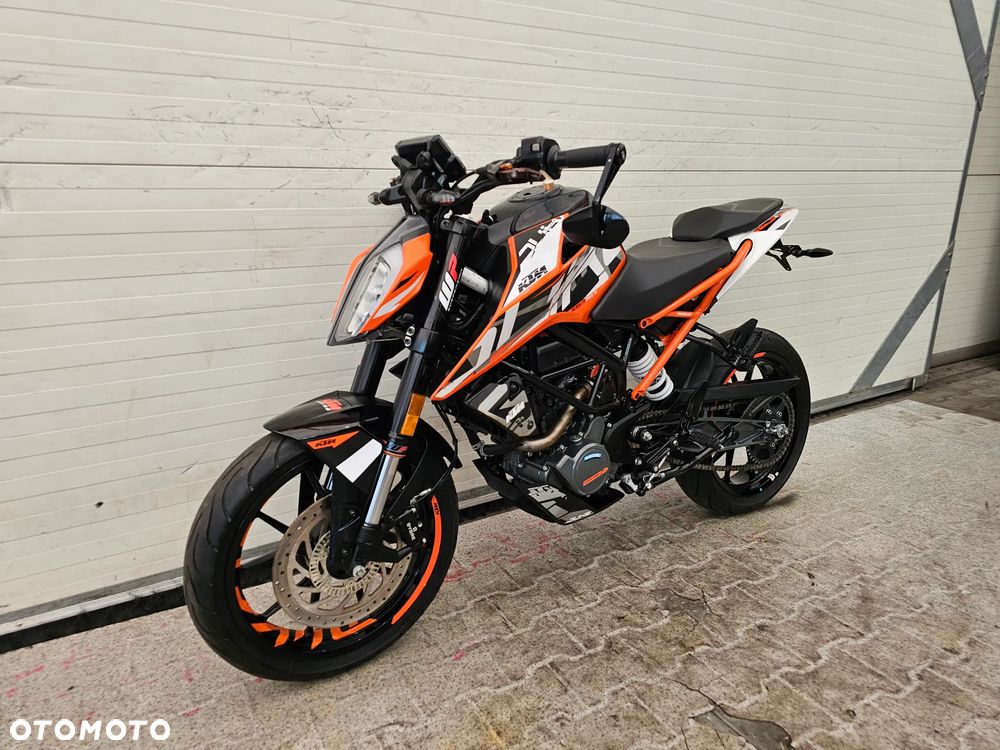 KTM Duke - 5