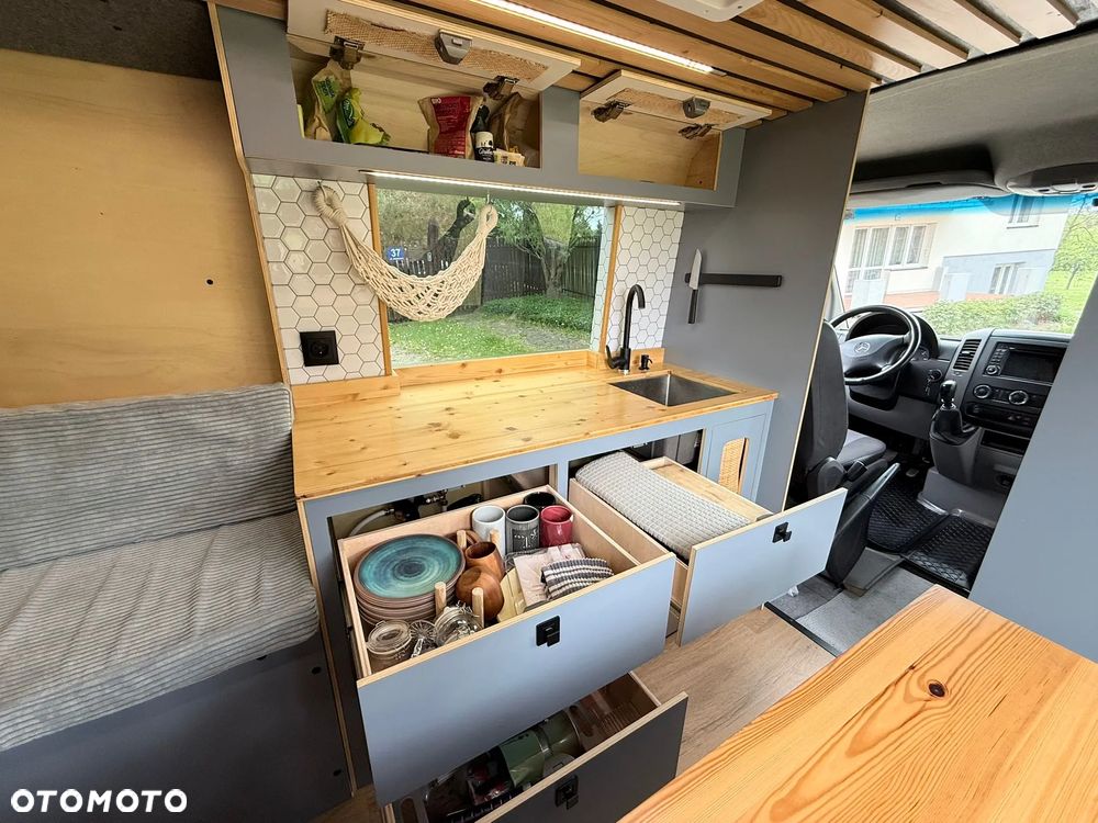 Mercedes-Benz Sprinter - 27