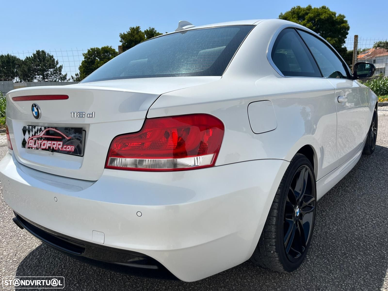 BMW 118 d Coupe Edition Exclusive - 4