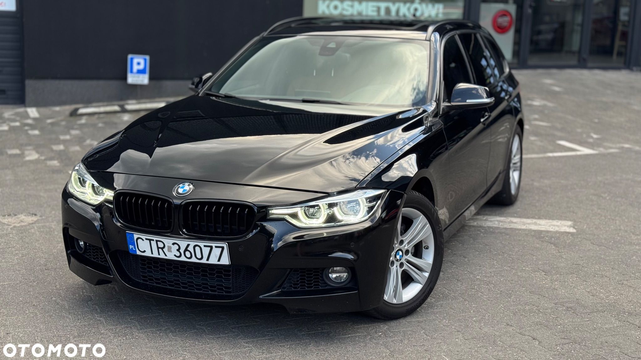 BMW Seria 3 330i xDrive - 1