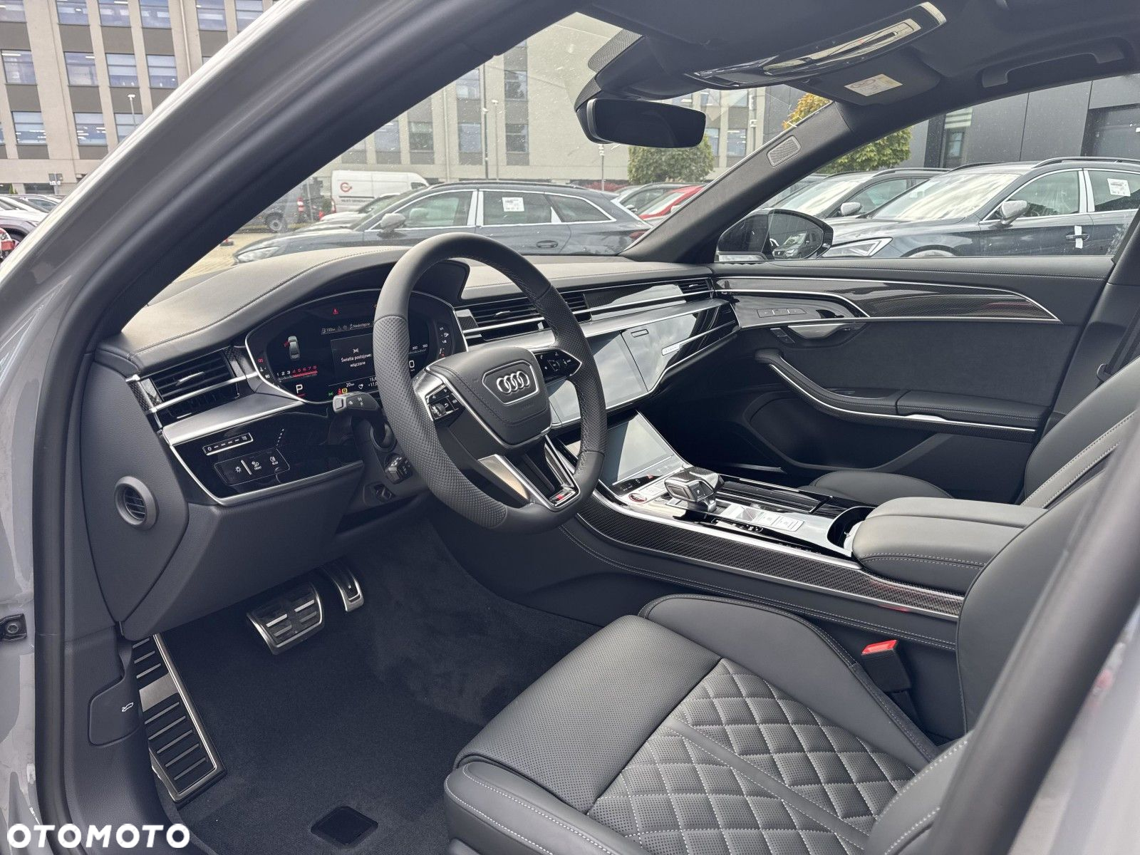 Audi S8 - 9