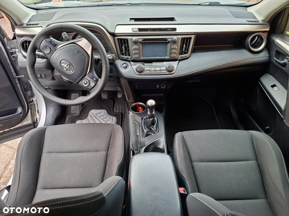 Toyota RAV4 2.0 D-4D Active 4x2 - 16