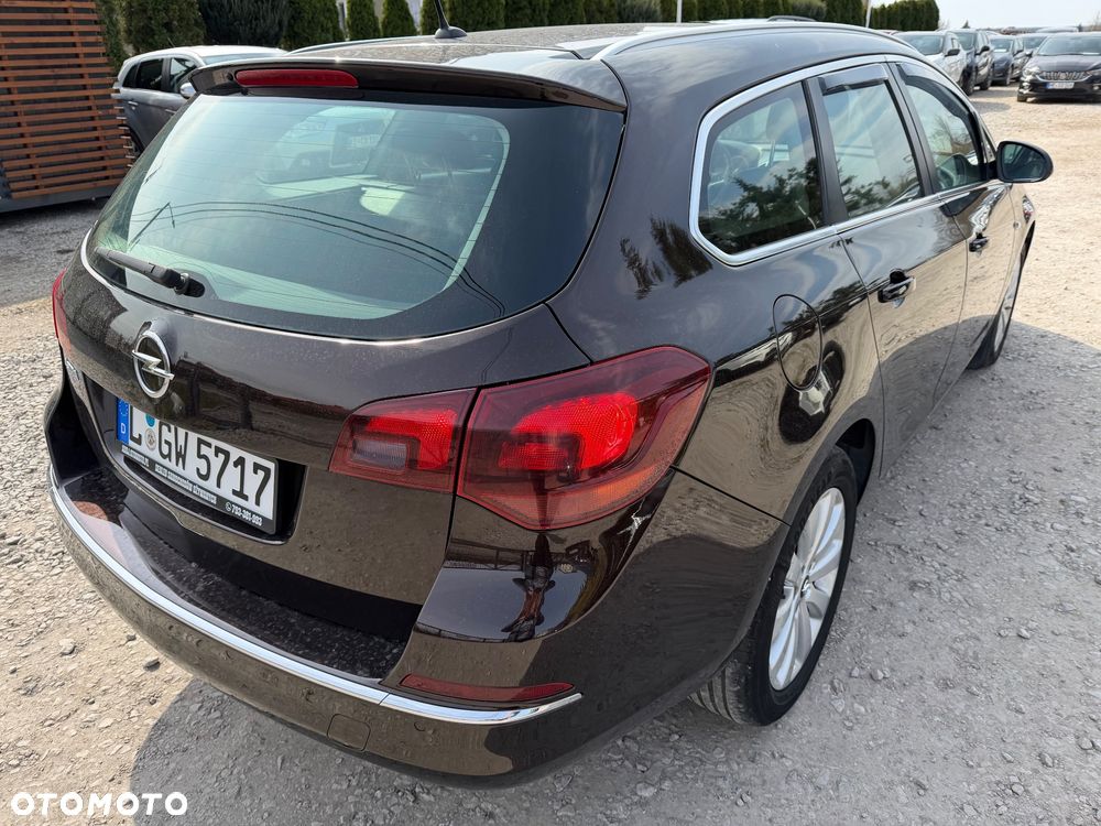 Opel Astra 1.4 Turbo - 11