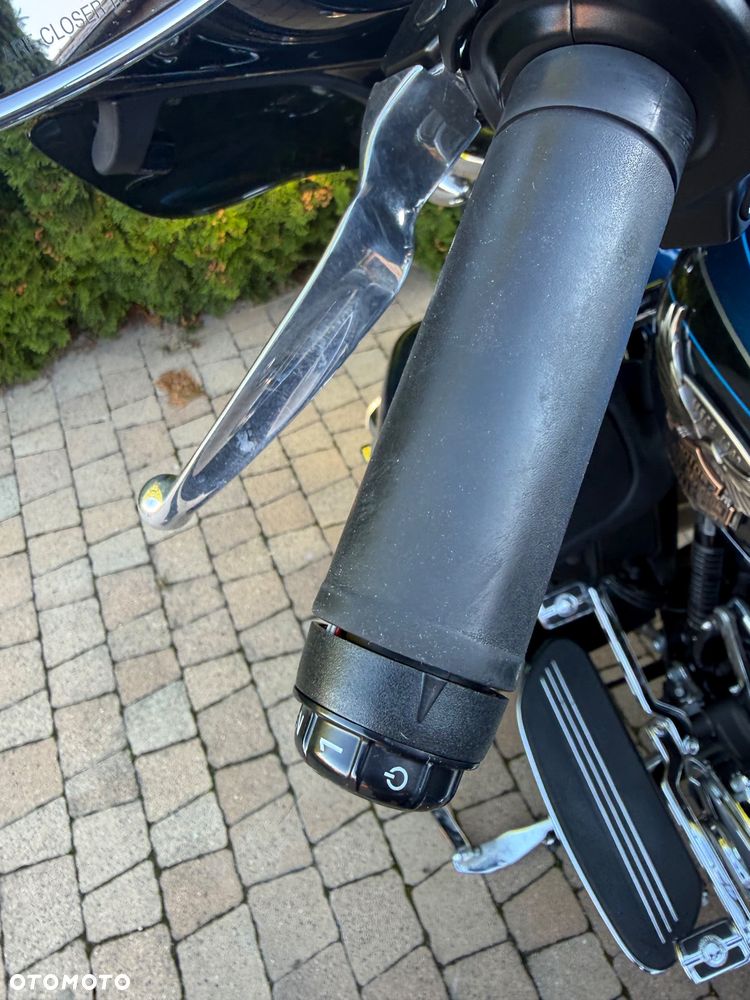 Harley-Davidson Touring Electra Glide - 28