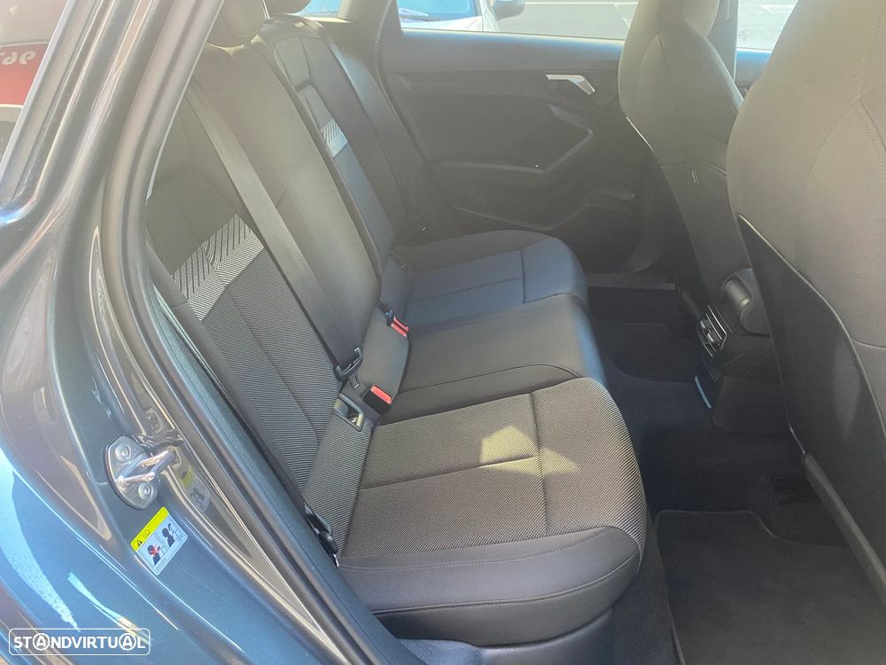 Audi A3 Limousine 35 TFSI S line S tronic - 26