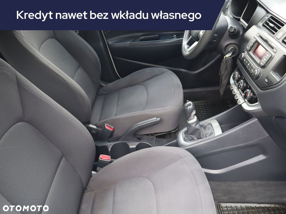 Kia Rio - 11