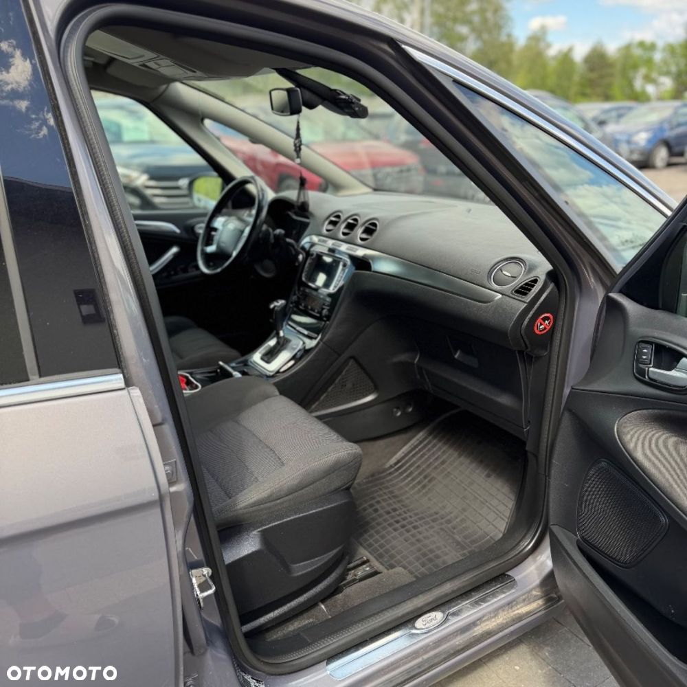 Ford S-Max - 37