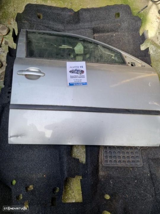 porta frente direita Skoda Octavia - 1