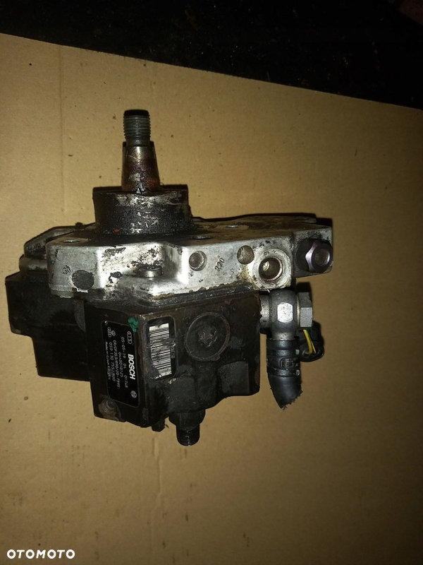 Pompa wtryskowa Audi A6C6 3.0 TDI 0445010125