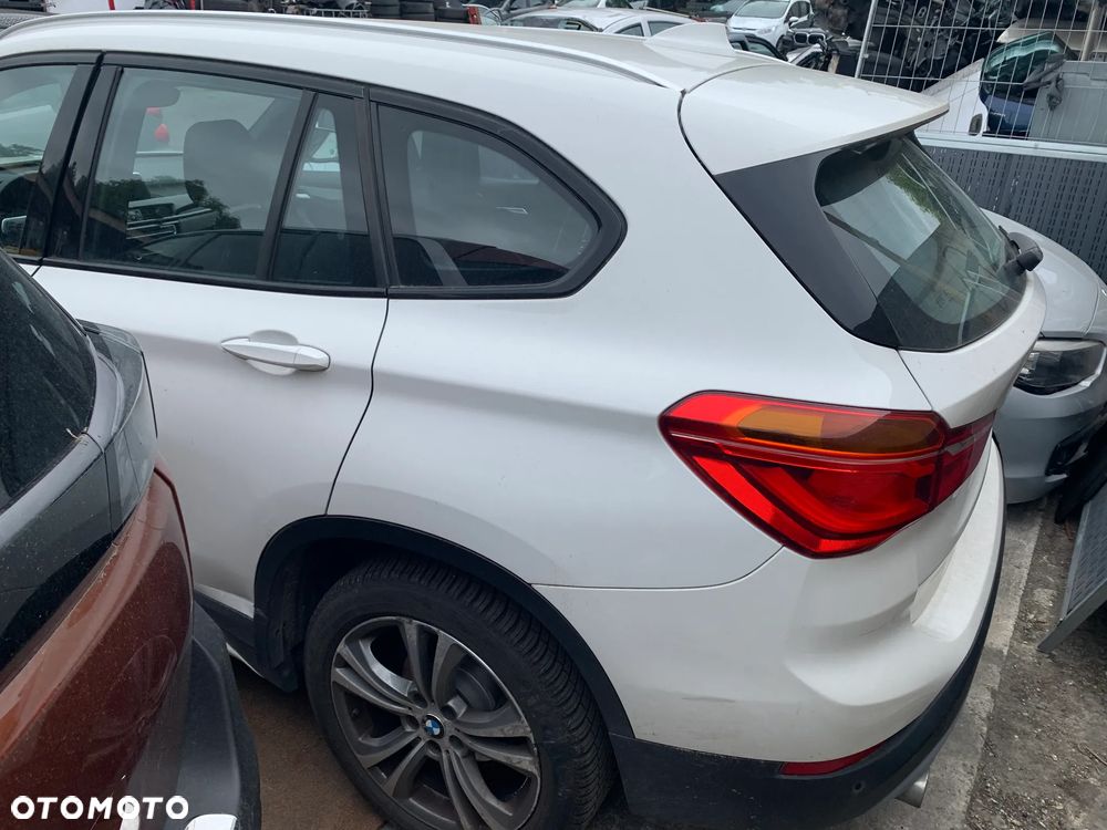 BMW X1 sDrive18d Sport Line - 8