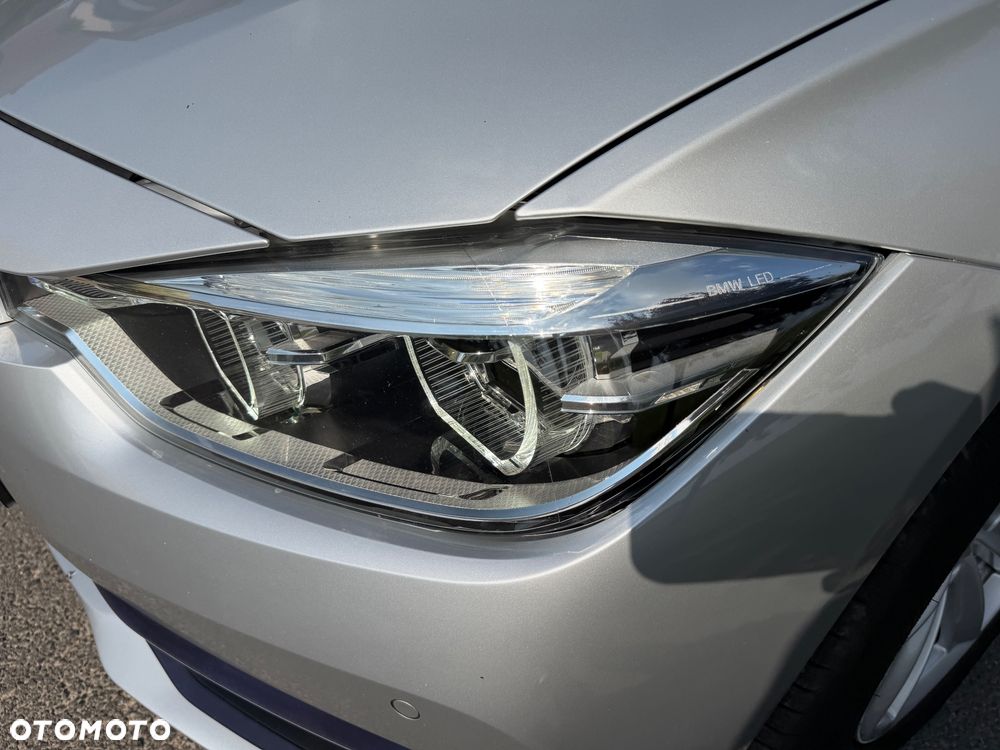 BMW Seria 3 318d Sport Line - 17