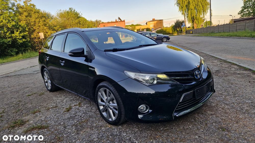 Toyota Auris - 2