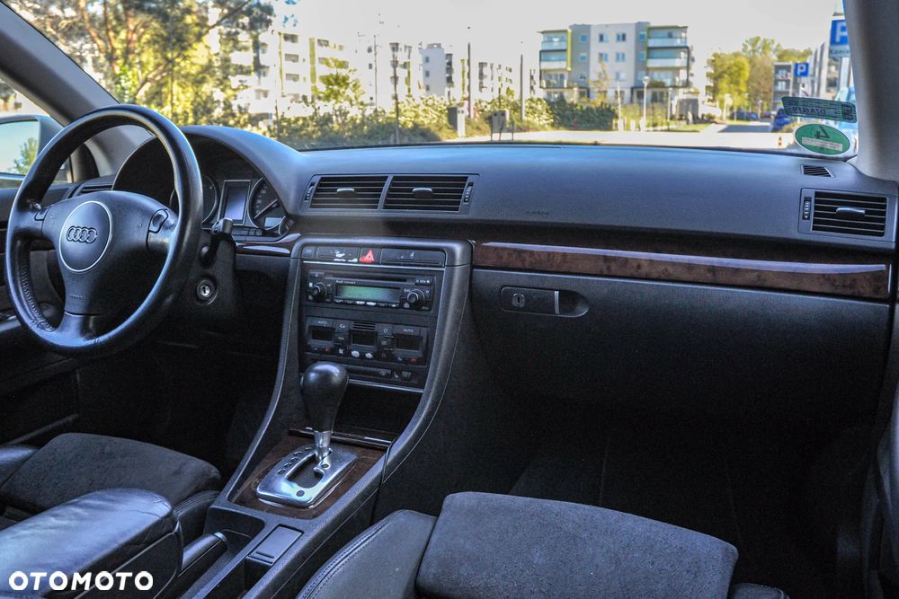 Audi A4 Avant - 10