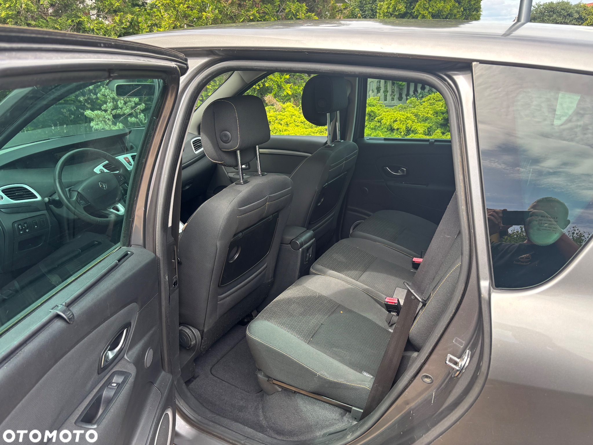 Renault Scenic 1.9 dCi FAP Dynamique - 8