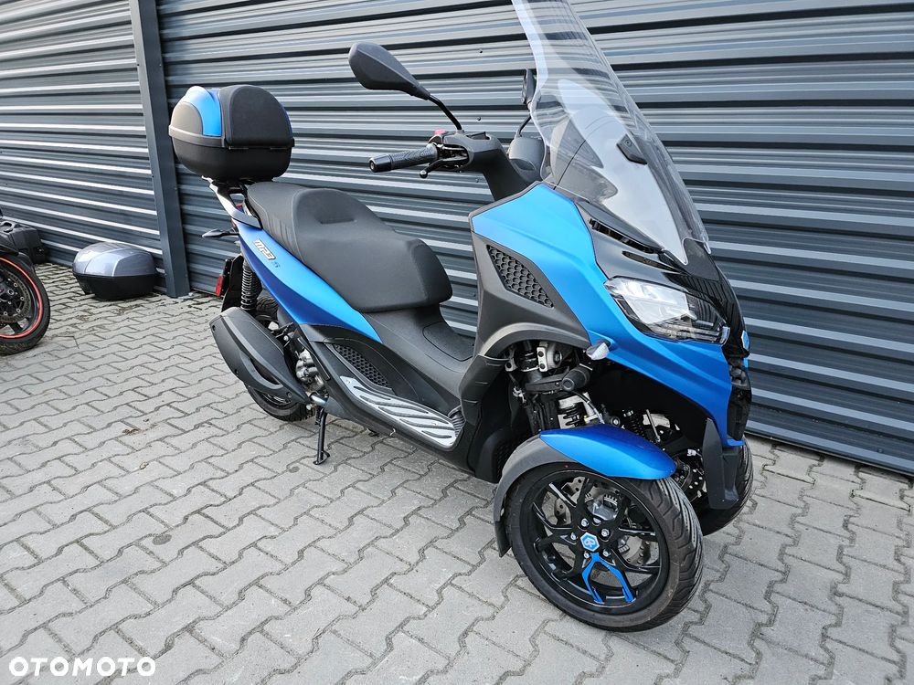 Piaggio MP-3 - 2