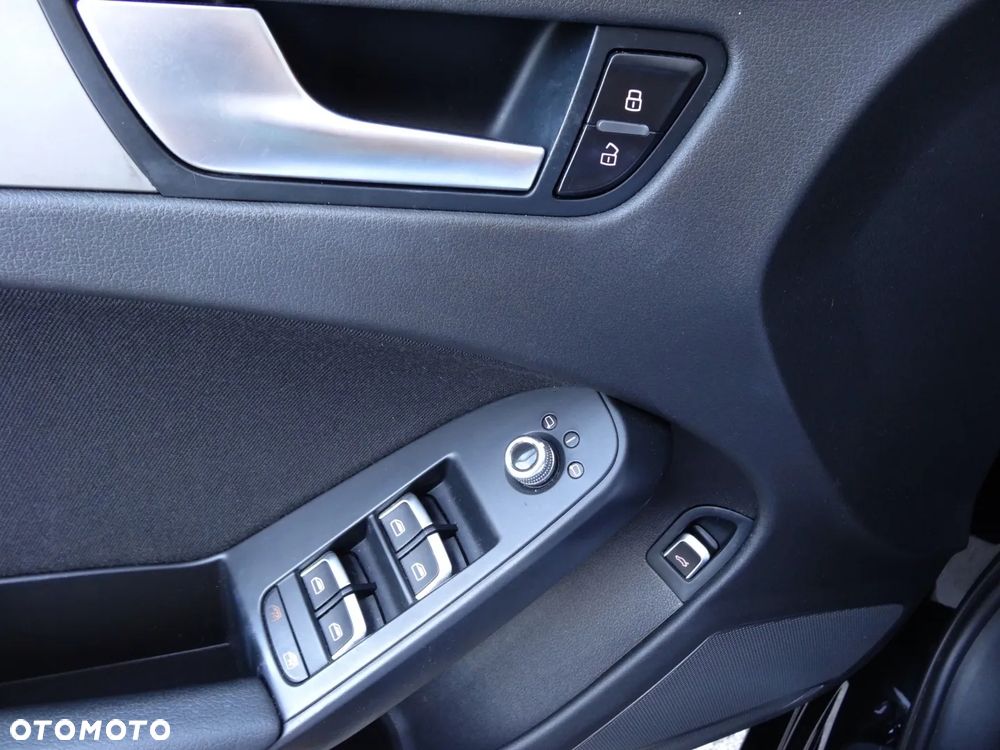 Audi A4 Avant 2.0 TDI Multitronic - 32