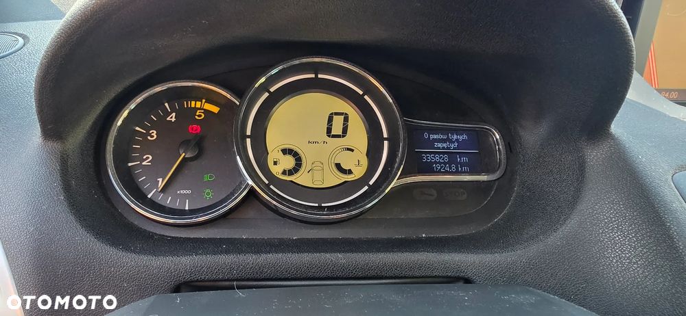 Renault Megane 1.9 dCi Dynamique - 10