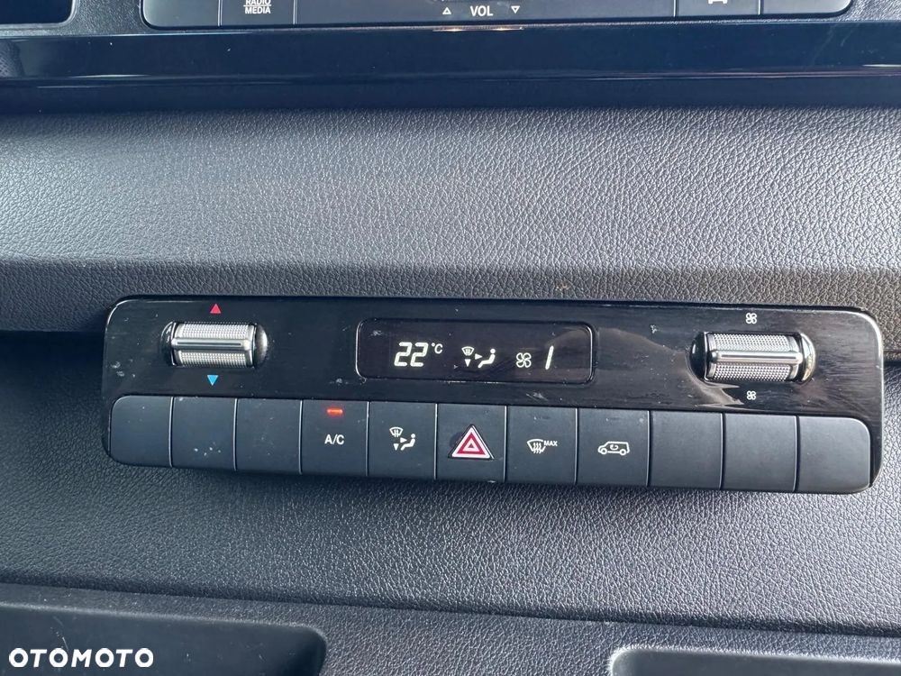 Mercedes-Benz Sprinter 317 - 24