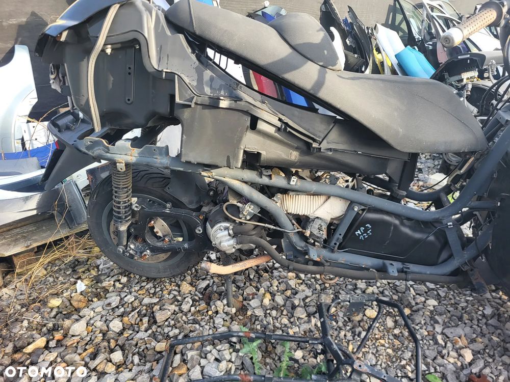 EU Piaggio MP3 125 250 500 06- Owiewka Szyba Koło Osłona Lagi Tłumik Kanapa Części - 6