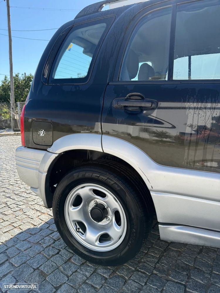 Suzuki Grand Vitara Metal Top 2.0 TDi - 14