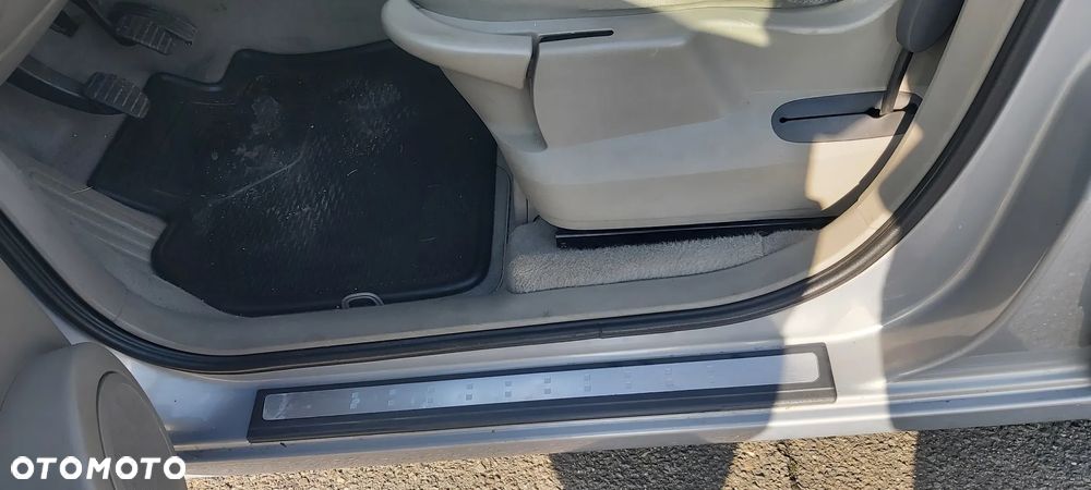 Renault Scenic 1.9 dCi Luxe Privilege - 16