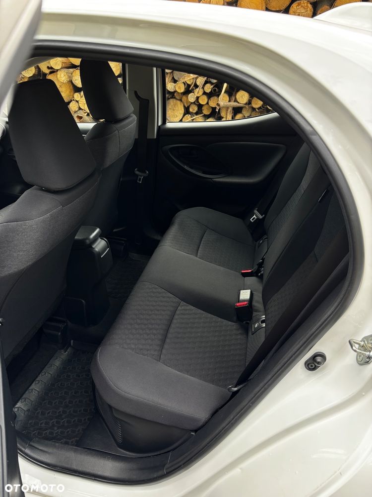 Toyota Yaris - 22