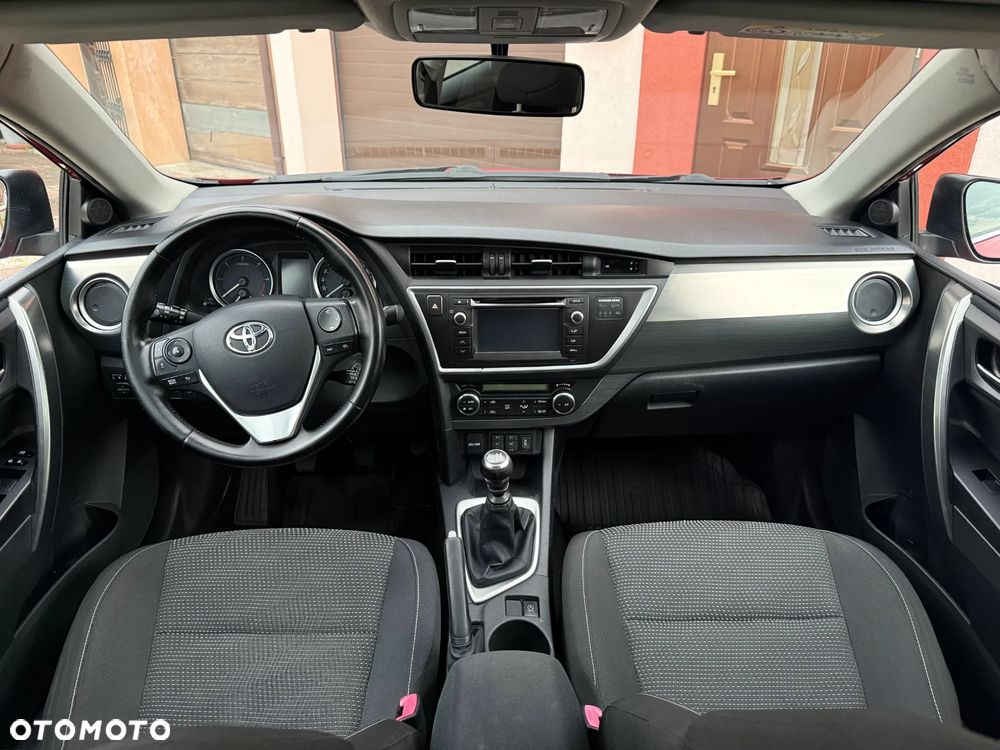 Toyota Auris 2.0 D-4D Premium Comfort - 13