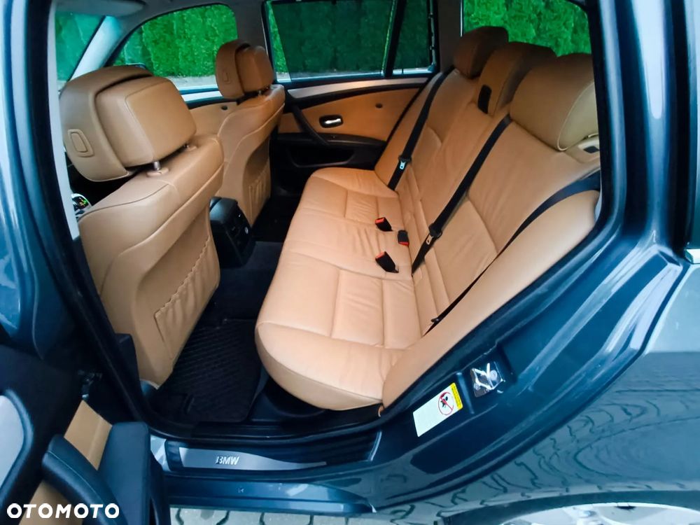 BMW Seria 5 ver-530xi-touring - 8