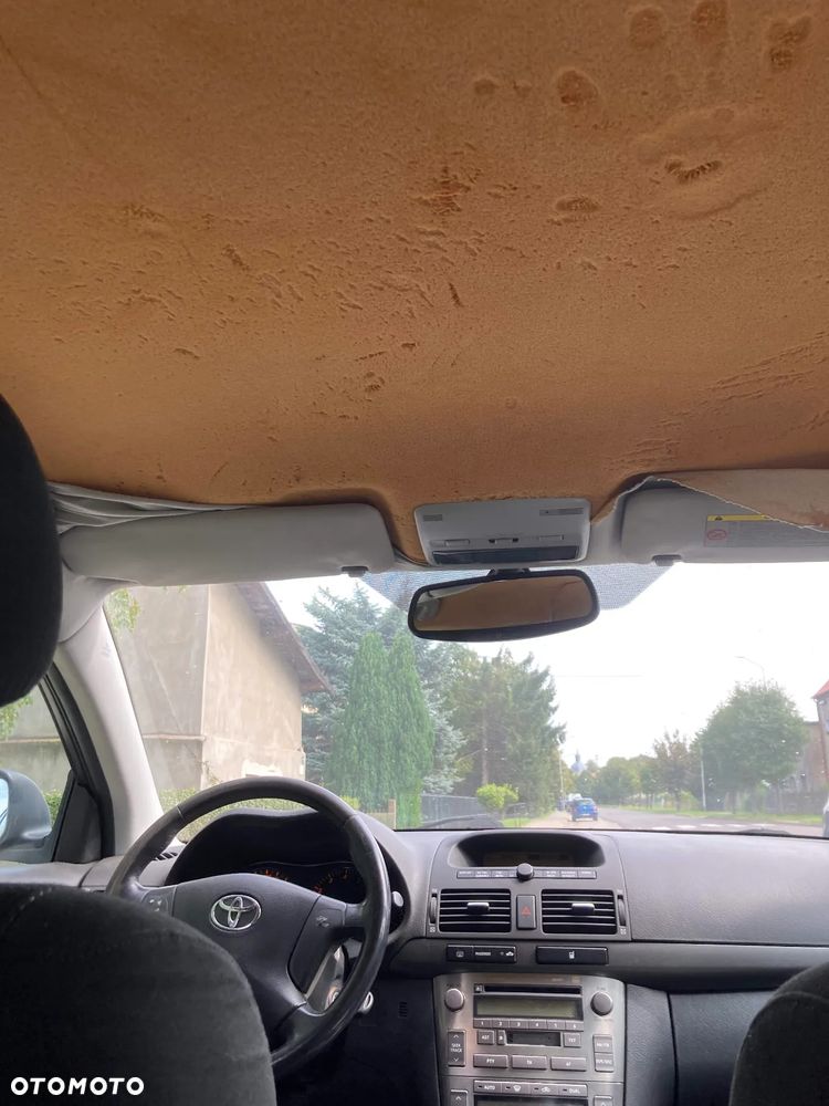 Toyota Avensis 1.8 VVT-i Sol - 3