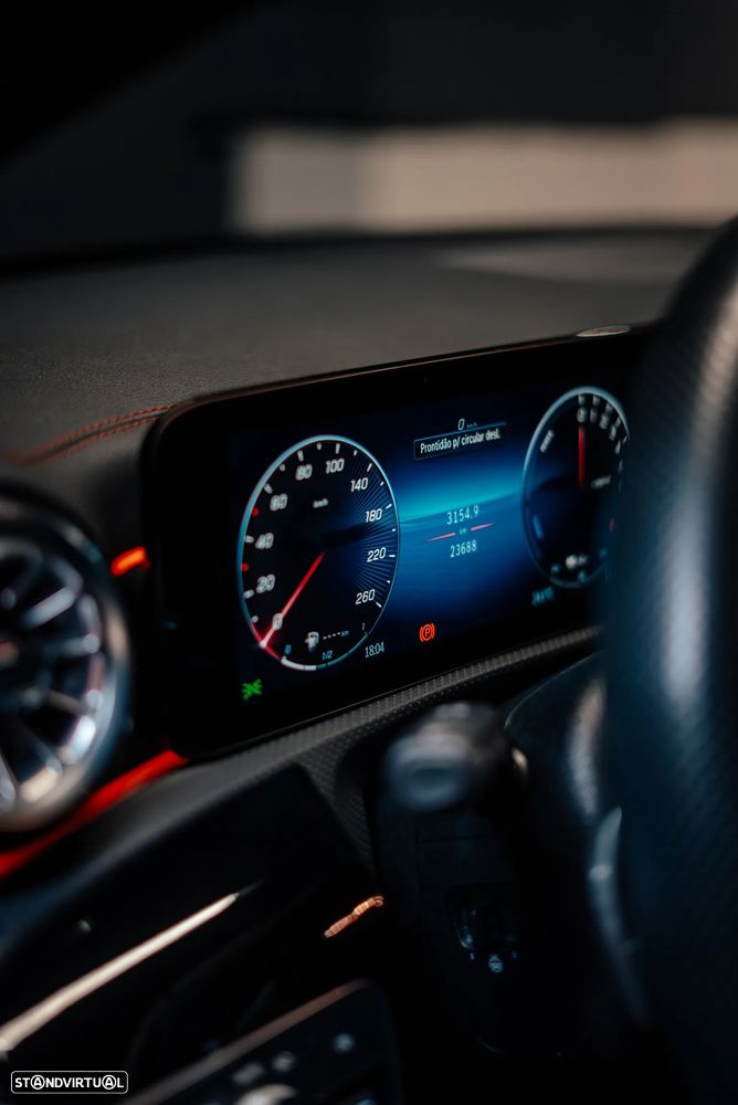 Mercedes-Benz CLA 250 e AMG Line - 35
