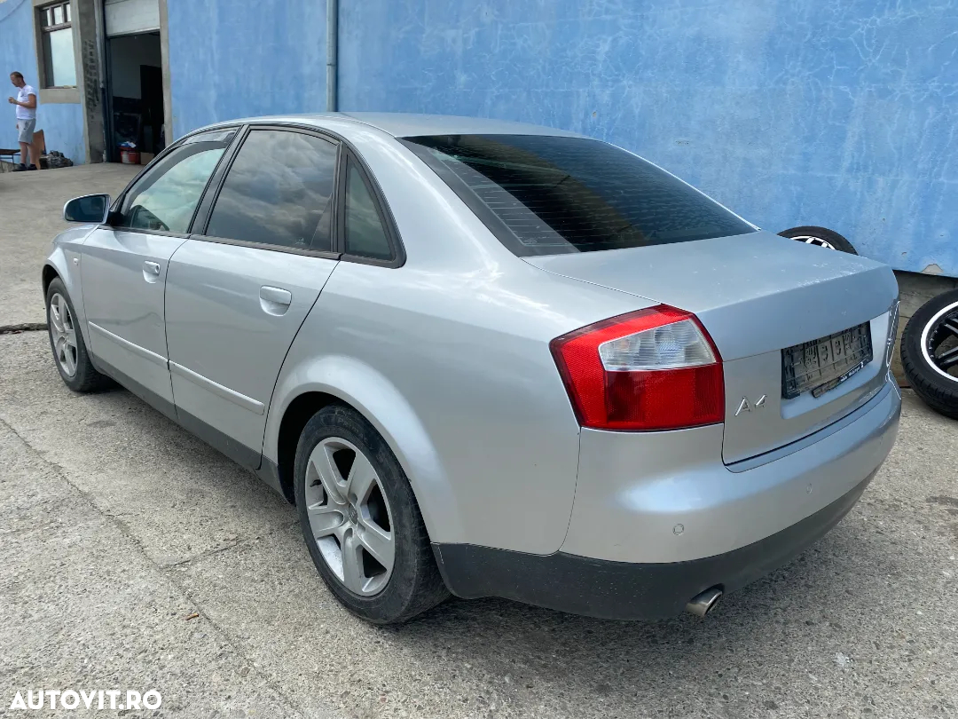 Dezmembrez piese Audi A4 B6 - 4