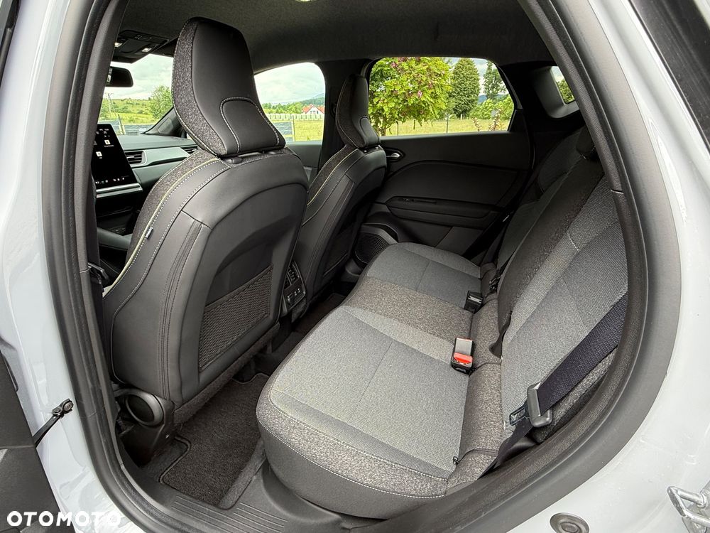 Renault Captur TCe Mild Hybrid 140 EDC GPF TECHNO - 34