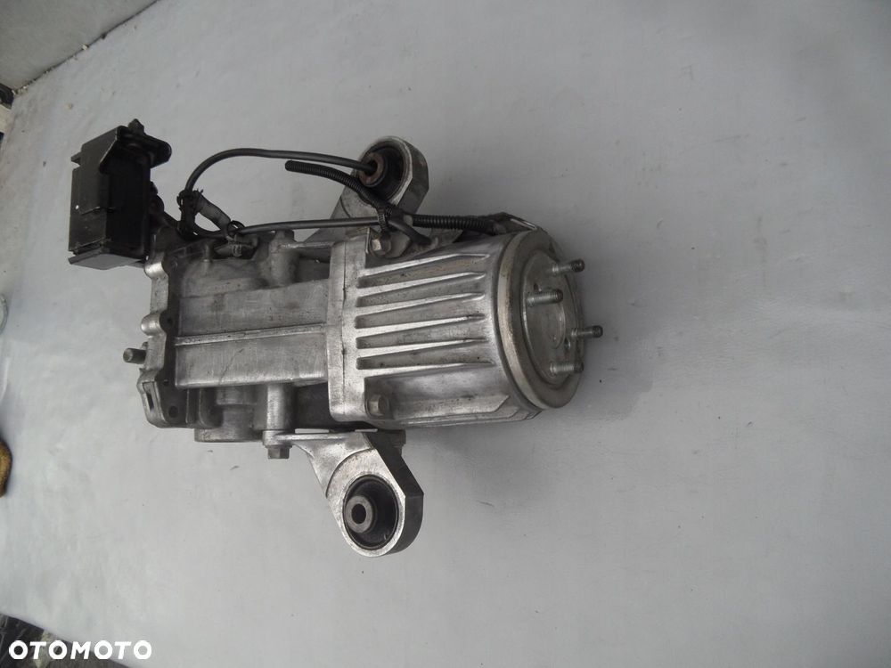 MOST TYŁ TYLNY DYFER MITSUBISHI OUTLANDER II PEUGEOT 4007 2.353 - 2