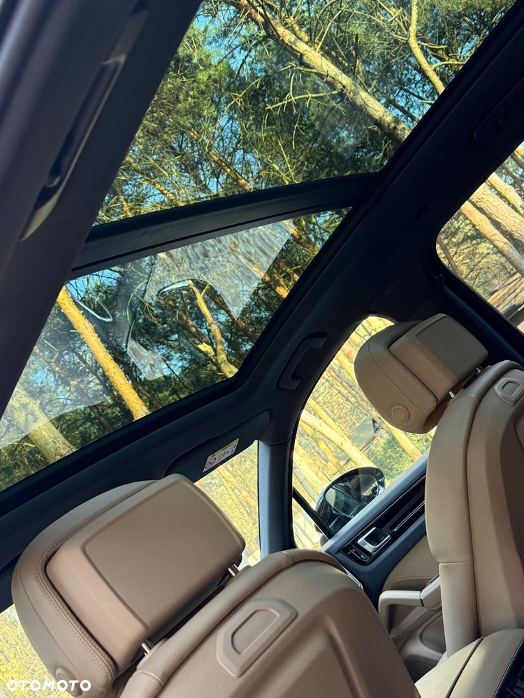 Porsche Cayenne Standard - 11