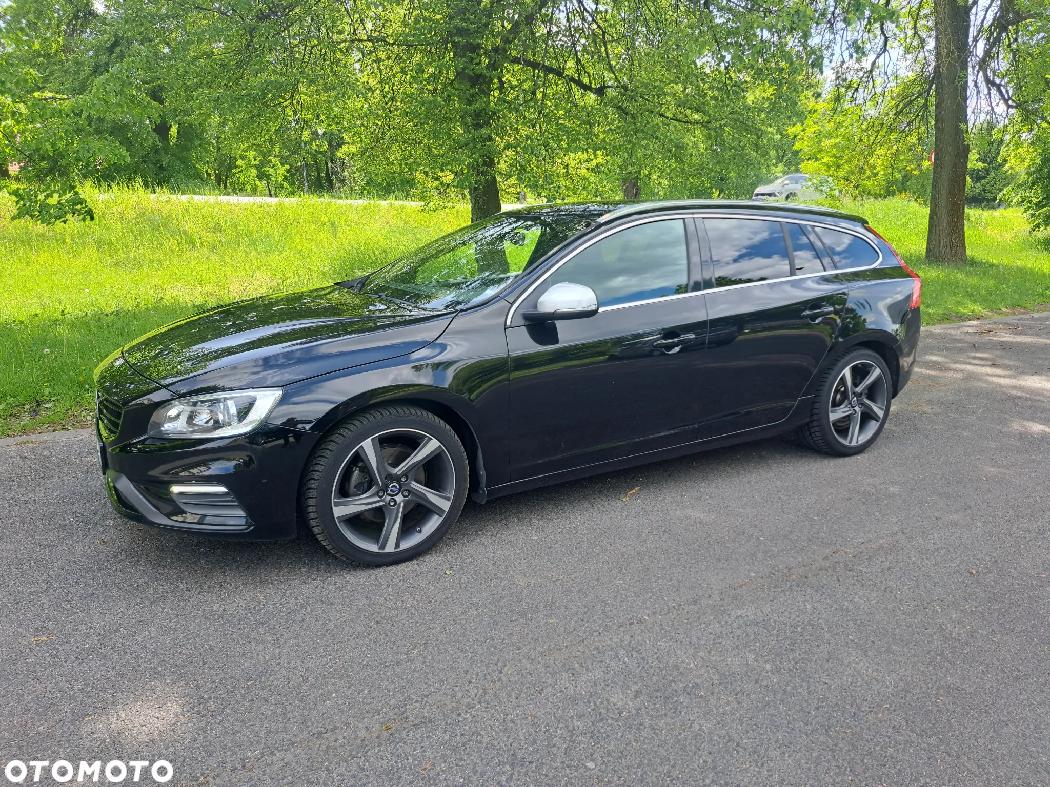 Volvo V60 D2 Drive-E R-Design Kinetic - 3