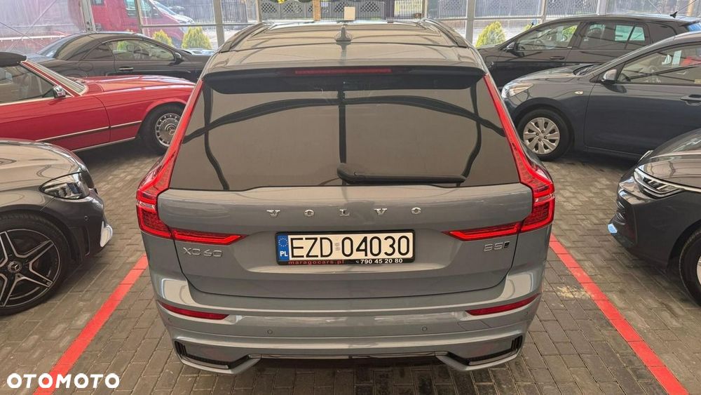 Volvo XC 60 B5 B AWD Ultimate Dark - 25