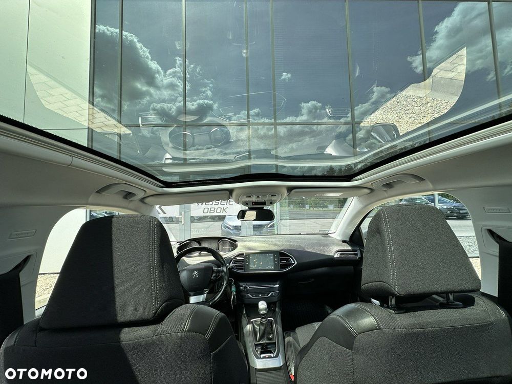 Peugeot 308 1.2 PureTech Allure S&S - 29