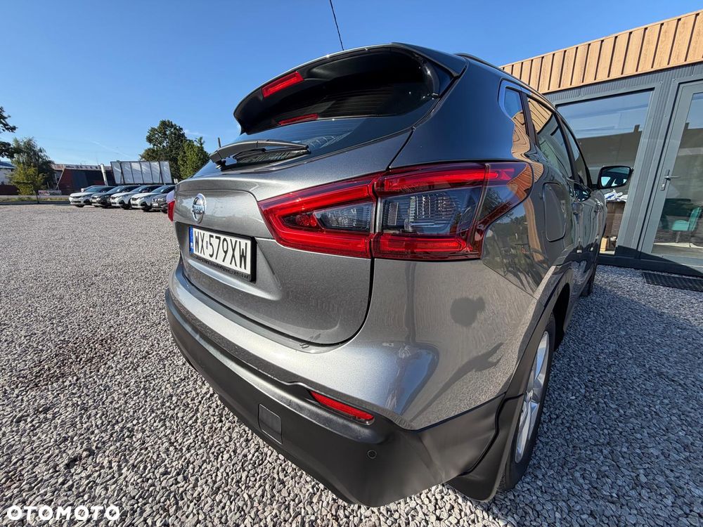 Nissan Qashqai 1.3 DIG-T N-Connecta EU6d - 12